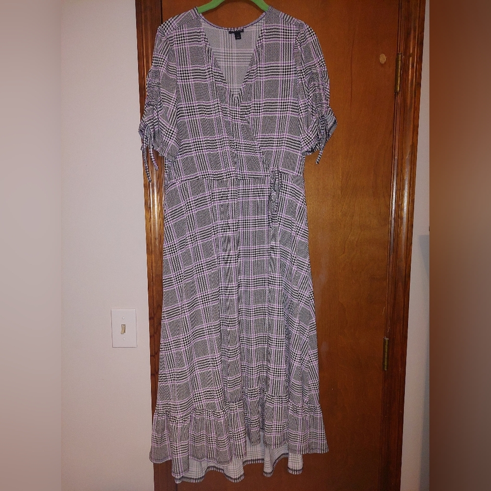 Plaid V-Neck Dress